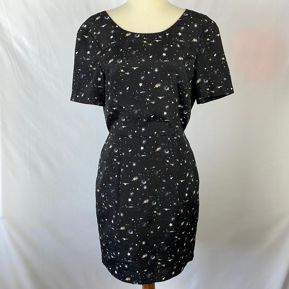 BCBGeneration Black Short Sleeve Dress with Open Back and Pockets - Size 4